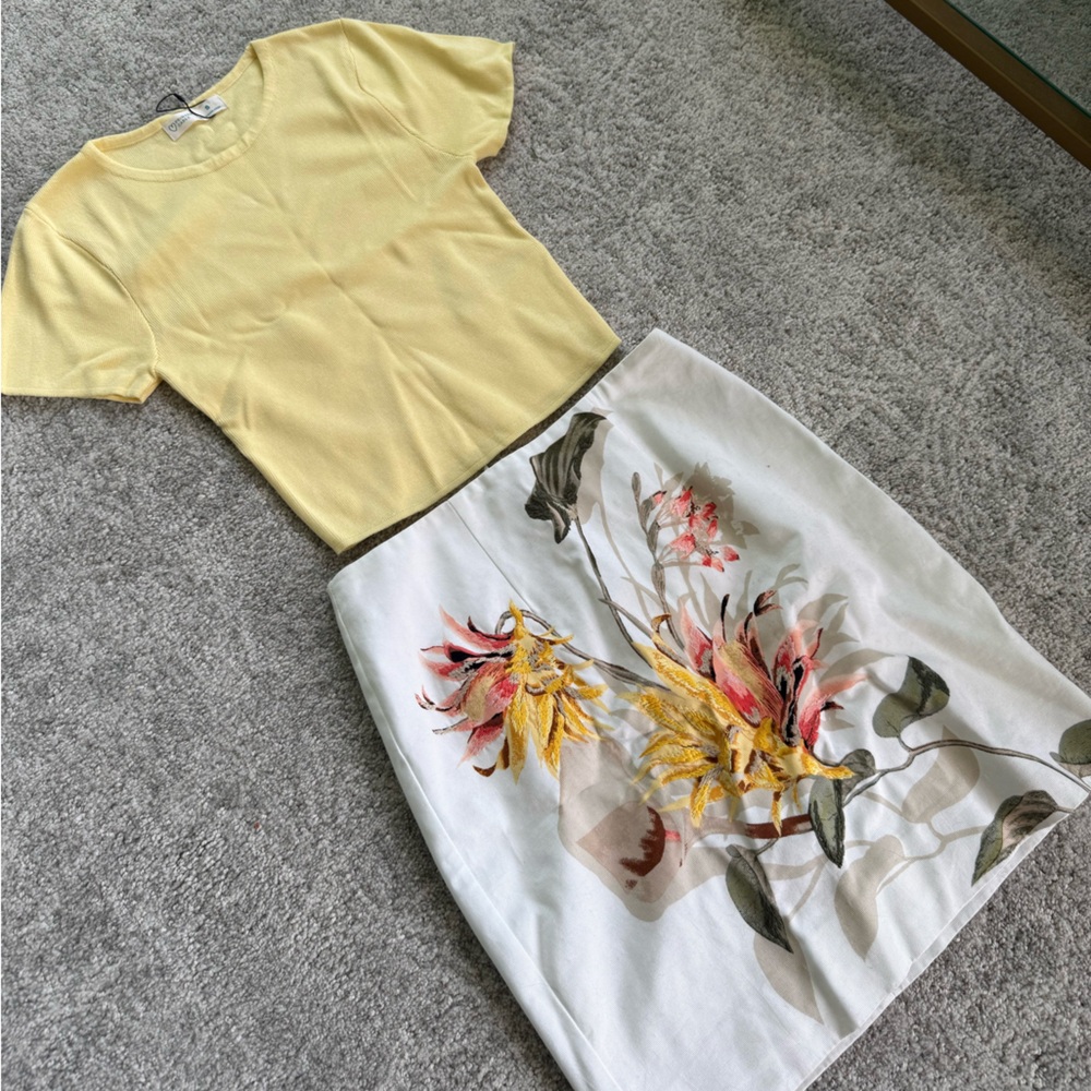 White House Black Market Yellow and White Ensemble
